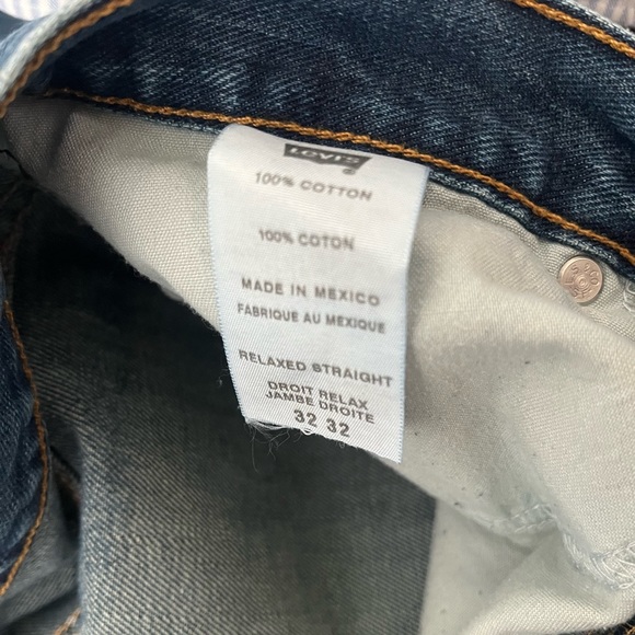 LEVI’S Dark Rinse Denim Jeans - Picture 2 of 5